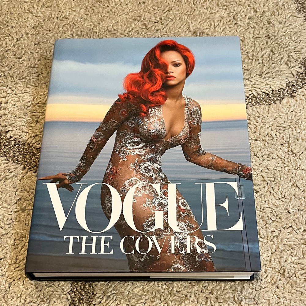Vogue The Covers - Red and Silver Edition